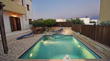 Villa, 4 habitaciones, vistas al mar | Piscina