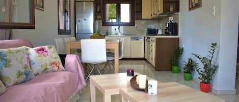 Villa, 4 Bedrooms, Sea View | Interior