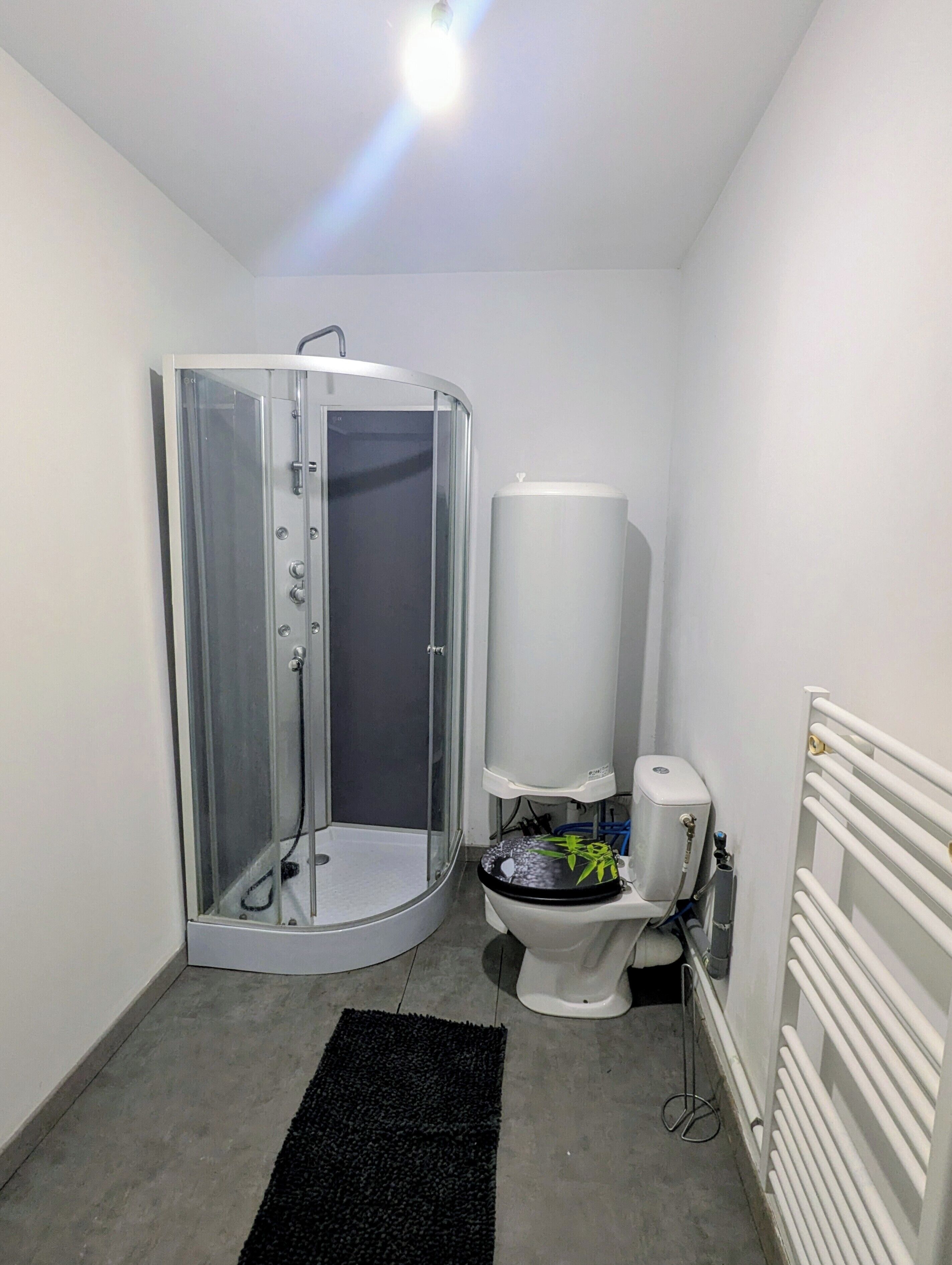 Towels, toilet paper
