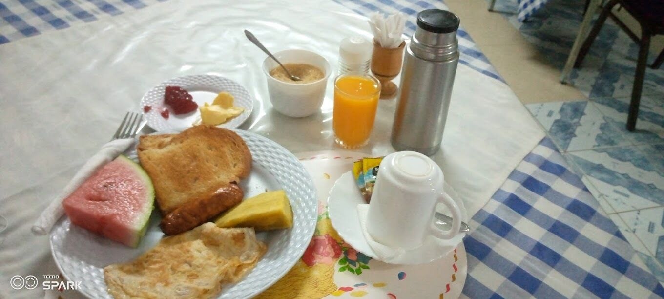 Café da manhã continental grátis todos os dias