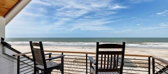 Namaste #216 - Dog Friendly Oceanfront Escape with Elevator, Loft, and More.