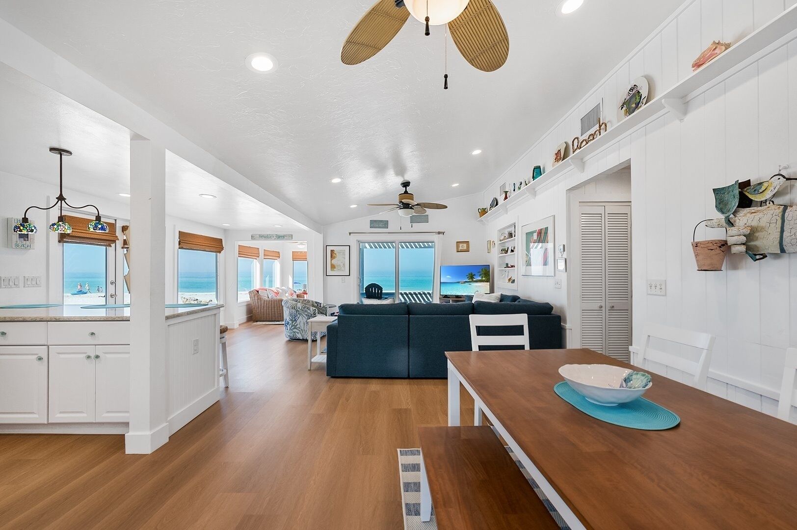 Maison, 4 chambres | Restauration