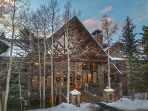 Unclassified image, 4 of 13, button - Bear Creek Lodge 212c 1 Bedroom Hotel Room (Telluride)