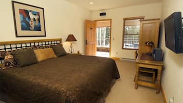 Room, 1 Bedroom | 1 bedroom, free WiFi