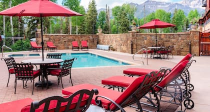 Bear Creek Lodge 305b 1 Bedroom Hotel Room