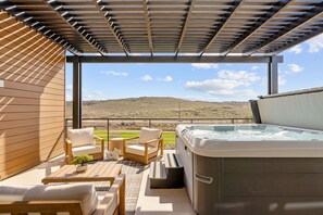 Townhome, 6 Bedrooms | Terrace/patio - Isle Be Back 6 Bedroom Townhouse (Washington)