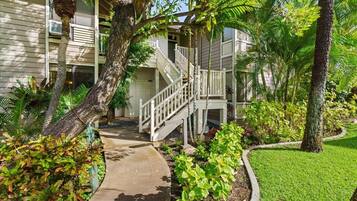 Condo, 2 Bedrooms | Exterior