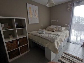 1 bedroom, Internet, bed sheets - Coco on peaceful 37m2 between lake and mountains (Dingy-Saint-Clair)