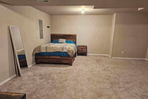 5 bedrooms, iron/ironing board, WiFi, bed sheets - Beautiful 5-bedroom house with AC in tranquil Spokane (Spokane)