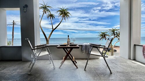 Mettams Pool Residence | Luxe 4BR Ocean Views | Welcome Drinks & Nibbles