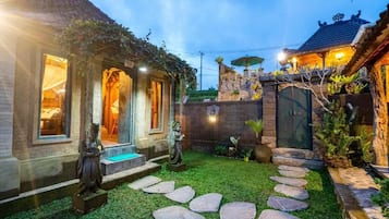 トラディショナル ヴィラ パティオ ガーデンビュー | 外観