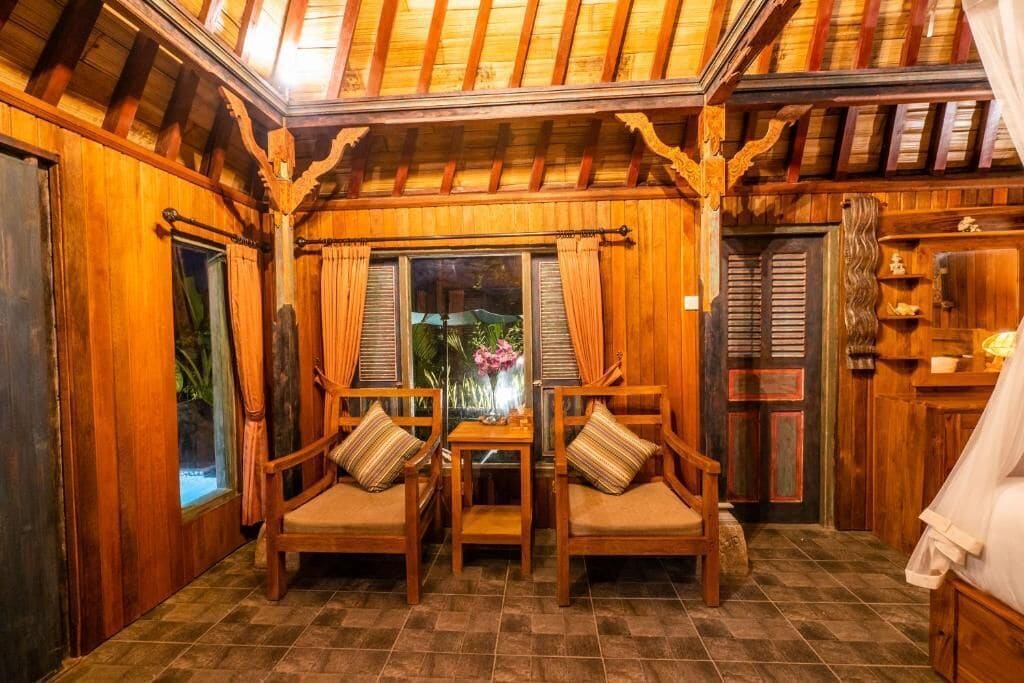 Traditional Villa, Patio, Garden View