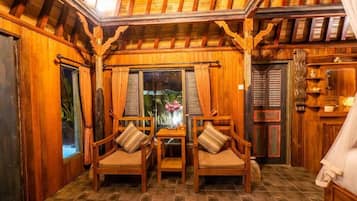 Traditional Villa, Patio, Garden View