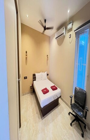 Deluxe Triple Room - The K Inn Wavefront (Tirukalukundram)