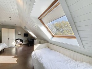 Iron/ironing board, travel cot, WiFi, bed sheets - Entre champs et mer – spacious holiday  countryhouse (Veurne)