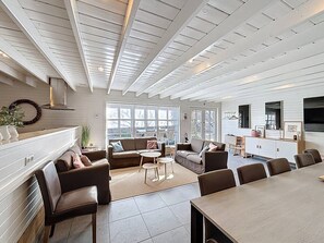 TV - Entre champs et mer – spacious holiday  countryhouse (Veurne)