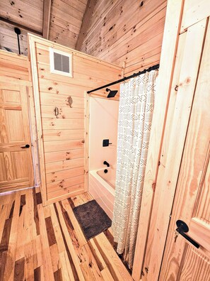 Handtücher, Seife, Toilettenpapier