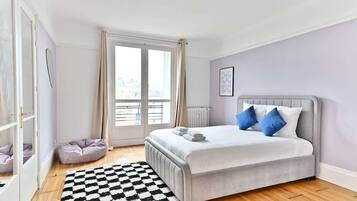 2 bedrooms, iron/ironing board, travel cot, WiFi