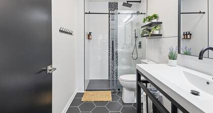 Amazing 5BR Retreat Near Downtown Indy