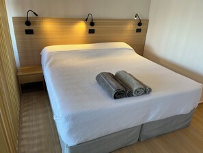 1 bedroom, WiFi, bed sheets - Tranquil 1-bedroom studio with AC in Mar del Plata (Mar del Plata)