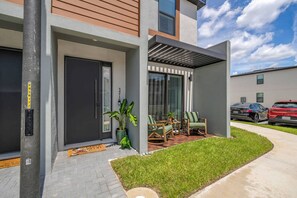 Exterior - Dluxx Stylish Retreat 3 Suites Near Disney 3216 (Kissimmee)
