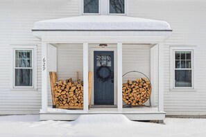 Exterior detail - Vermont Farmhouse Escape Near Okemo (Ludlow)