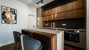 Kühlschrank, Ofen, Herdplatte, Geschirrspüler