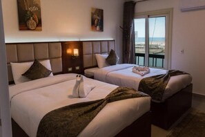 2 bedrooms, iron/ironing board, WiFi, bed sheets - Gleem Luxury Apartment Elite- Full Sea View 402 (Alexandria)