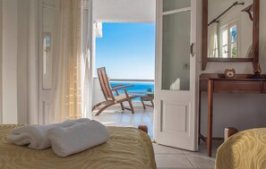 Room - Entire Cottage in Kerames, Crete – 250 m from the Beach (Agiou Vasileiou)