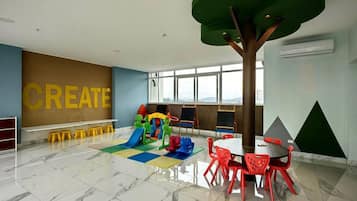 Room, 1 Bedroom, Accessible, Smoking | Children's area