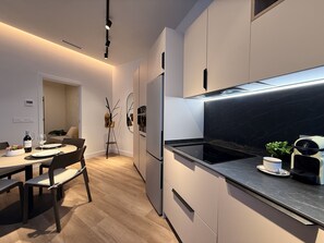 Fridge, microwave, oven, dishwasher - VidaCalma Apto 2 (Valencia)