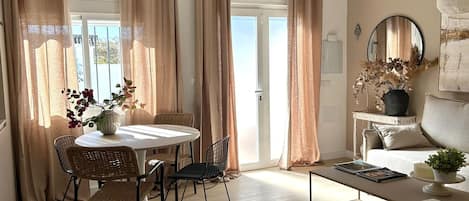 リビング エリア