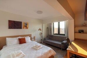 Room - Stylish 2BR with Shared Sea-View Terrace in Moda (İstanbul)