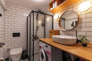 Bathroom - Stylish 2BR with Shared Sea-View Terrace in Moda (İstanbul)