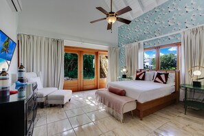 4 bedrooms, desk, iron/ironing board, travel cot - Villa Monica: Private retreat near golf w/ staff, pool & golf cart (Punta Cana)