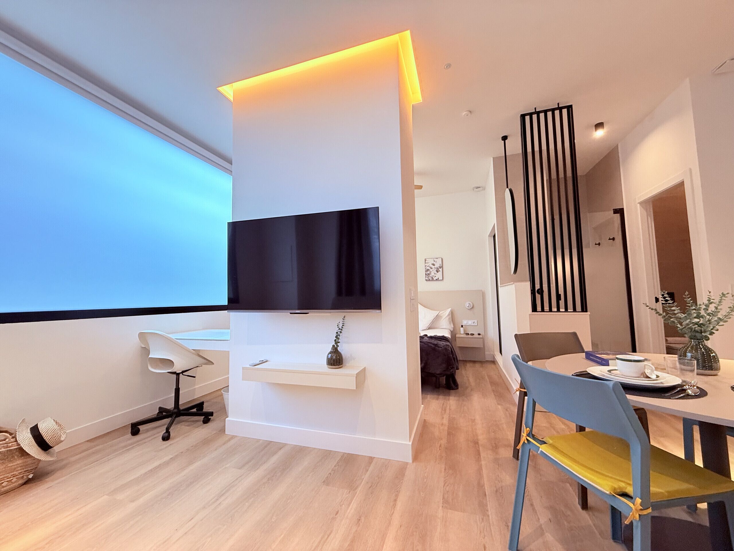 1 dormitorio, tabla de planchar con plancha, wifi gratis y ropa de cama