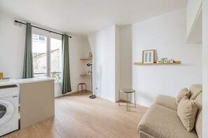 Interior - #Studio#2people#ParcMonceau#Malesherbes (Paris)