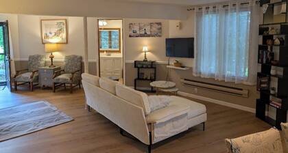 4-bedroom geodome in beautiful Burbank with AC comfort