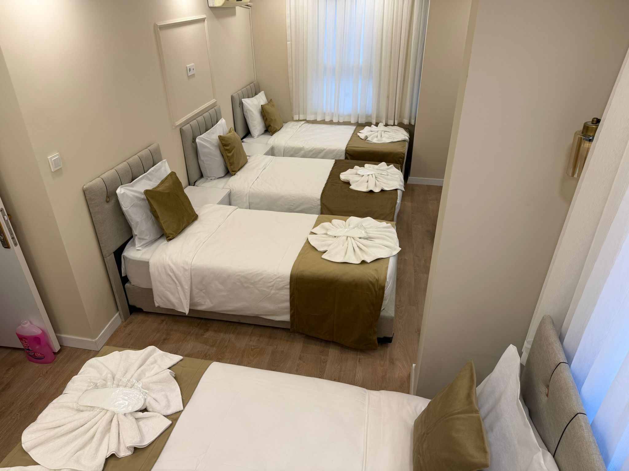 Family Suite | Soundproofing, iron/ironing board, free WiFi