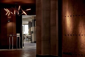 Interior - Royal Myconian - Leading Hotels Of The World (Mykonos)