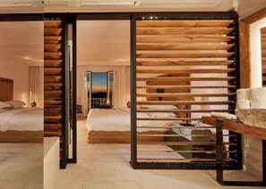 Room - Royal Myconian - Leading Hotels Of The World (Mykonos)