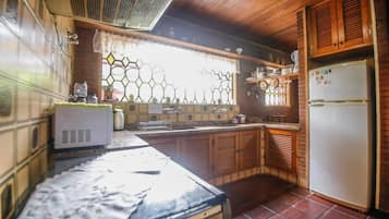 Basic Quadruple Room | Private kitchen