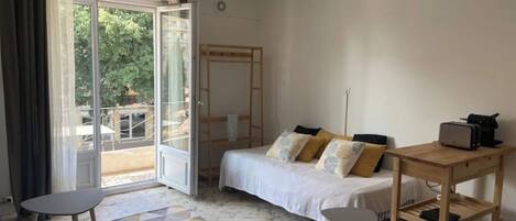 1 bedroom, iron/ironing board, WiFi