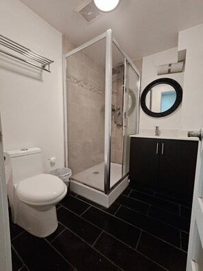 Bathroom - Suite in the heart of downtown. Festive atmosphere! (Montréal)