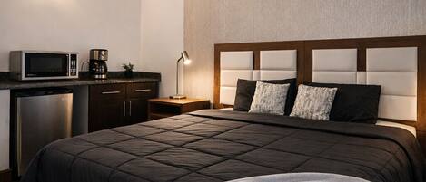 1 bedroom, iron/ironing board, internet, bed sheets