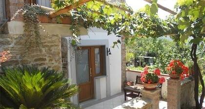 Relaxation, nature and history in the historic village a 5 km from the sea.