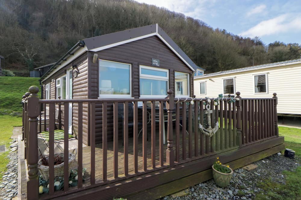 The Cosy Den - Capel Seion