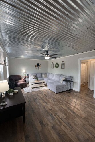 Cozy 1-bedroom house in lovely Linden, Texas