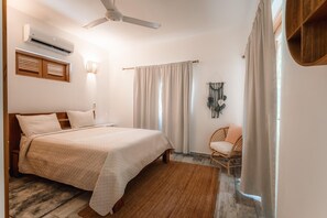 5 bedrooms, free WiFi, bed sheets - New 5-bedroom villa in charming Las Terrenas with AC (Las Terrenas)