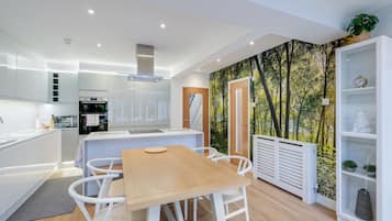Standard House | Private kitchen | Cleaning supplies, paper towels